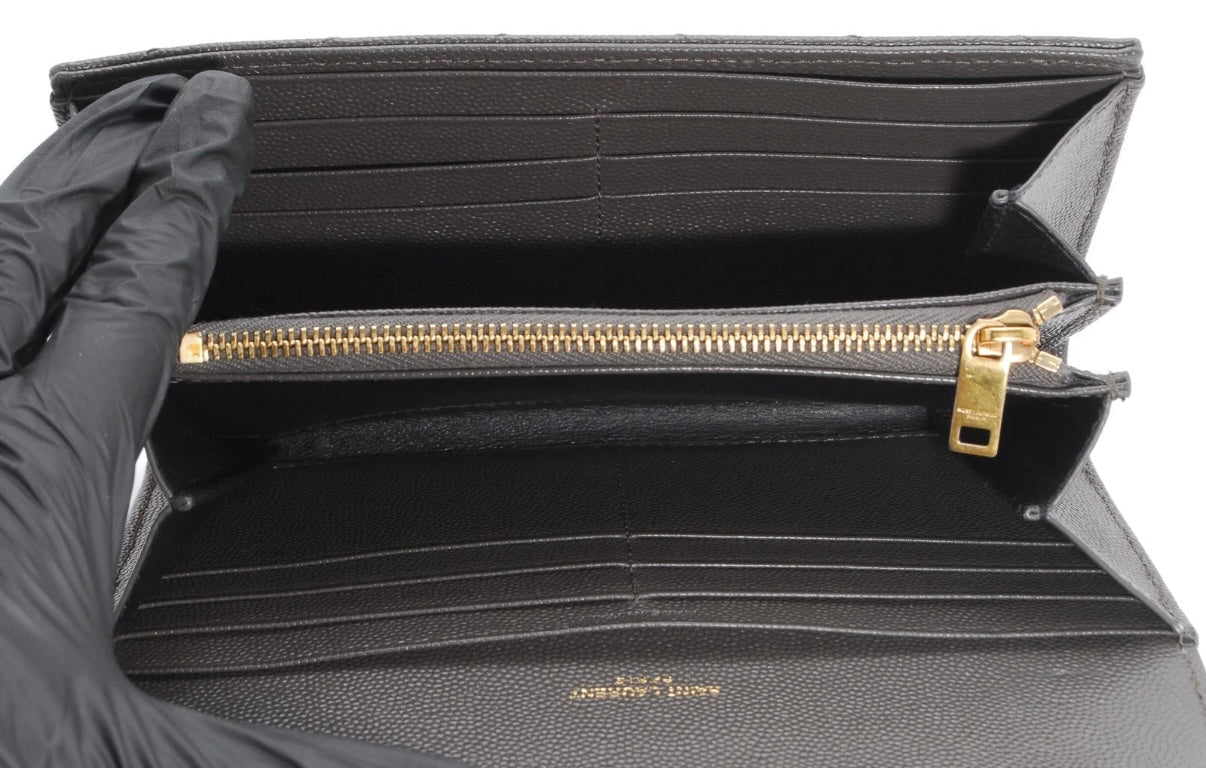 SAINT LAURENT

Grain De Poudre Matelasse Chevron Monogram Flap Wallet Fog