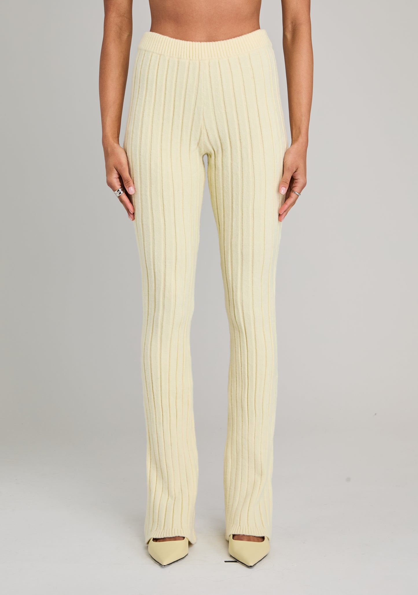 Velira Pant