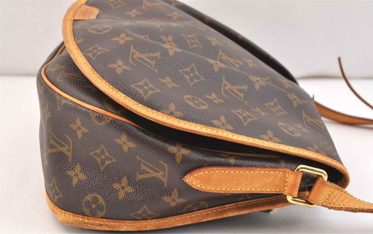 Louis Vuitton                                              Monogram Menilmontant MM Shoulder Bag