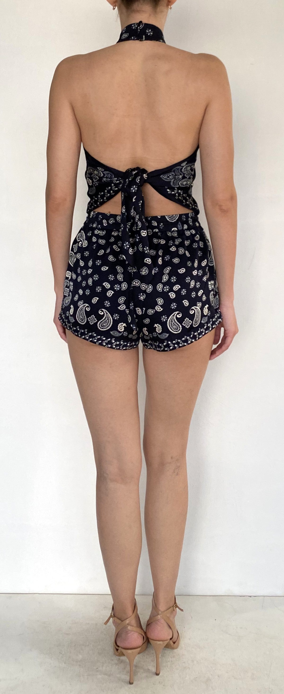 HALTER NECK TOP