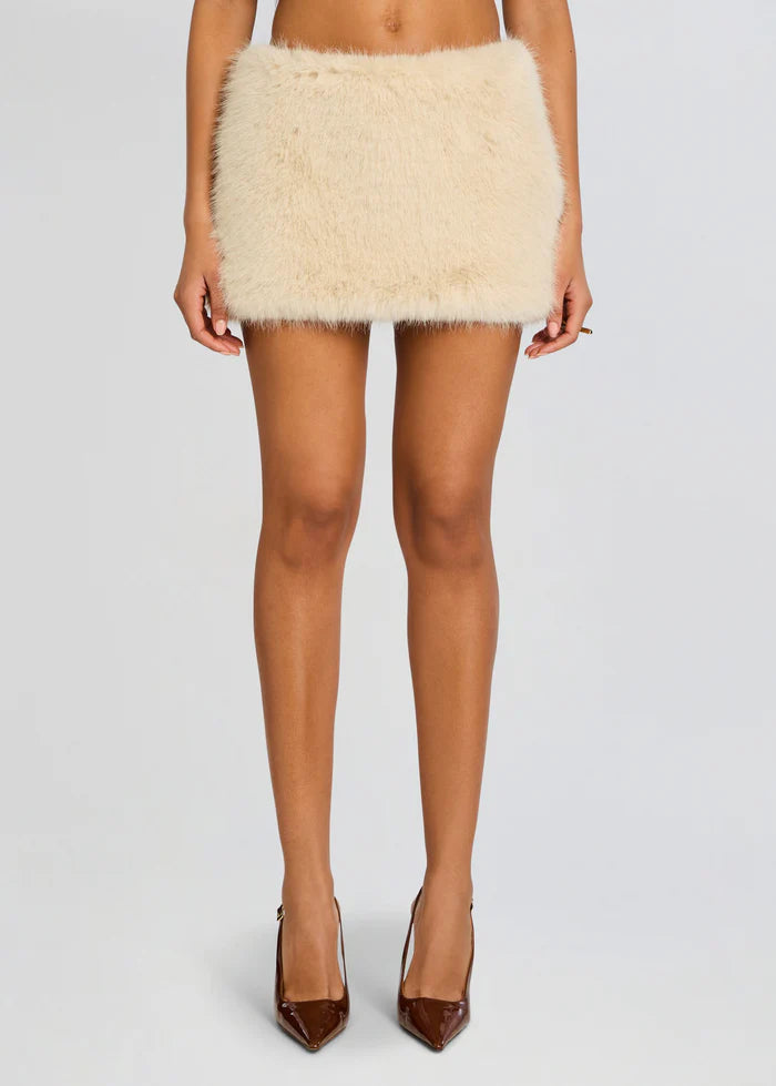 MINERVA FAUX FUR SKIRT
Retrofête