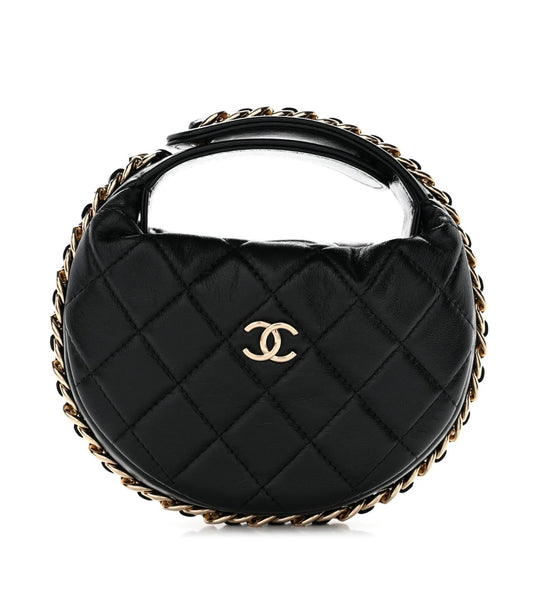Lambskin Quilted Chain Around Pouch
Black