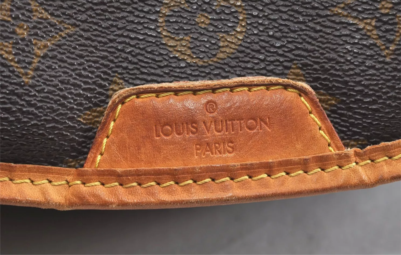 Louis Vuitton                                              Monogram Menilmontant MM Shoulder Bag
