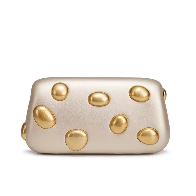 The Muse Clutch