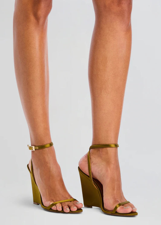 NELLY WEDGE