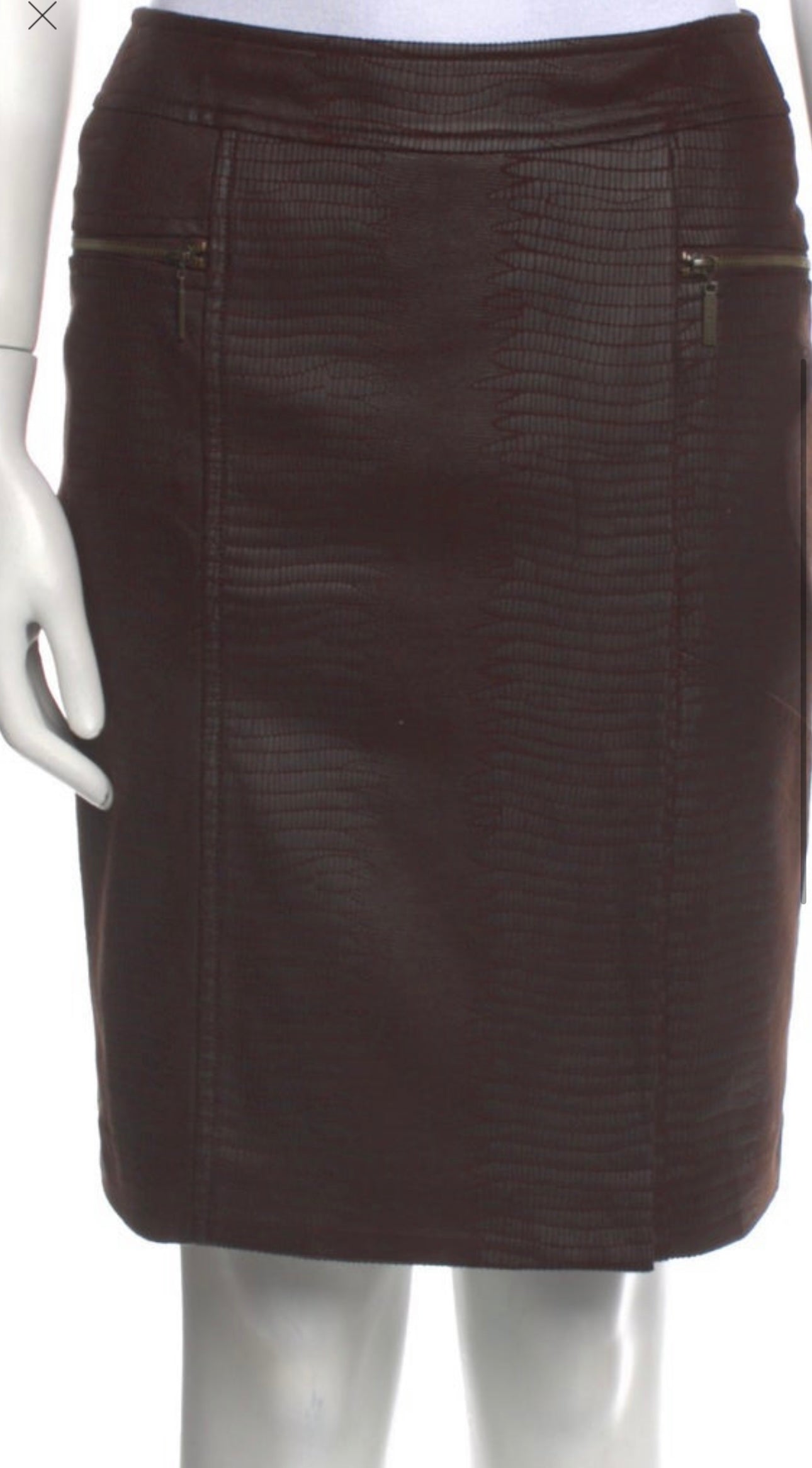 Javier Simorra
Knee-Length Skirt
Size: XS