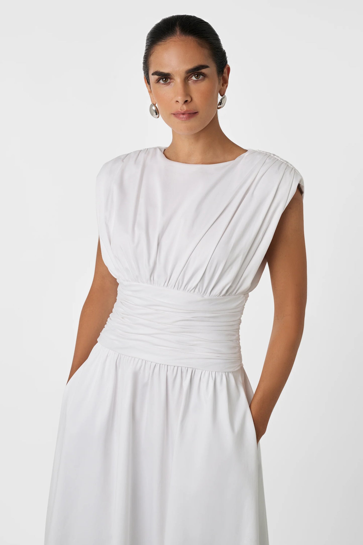Evangeline Strong Shoulder Ruched Midi Dress - TOCCIN