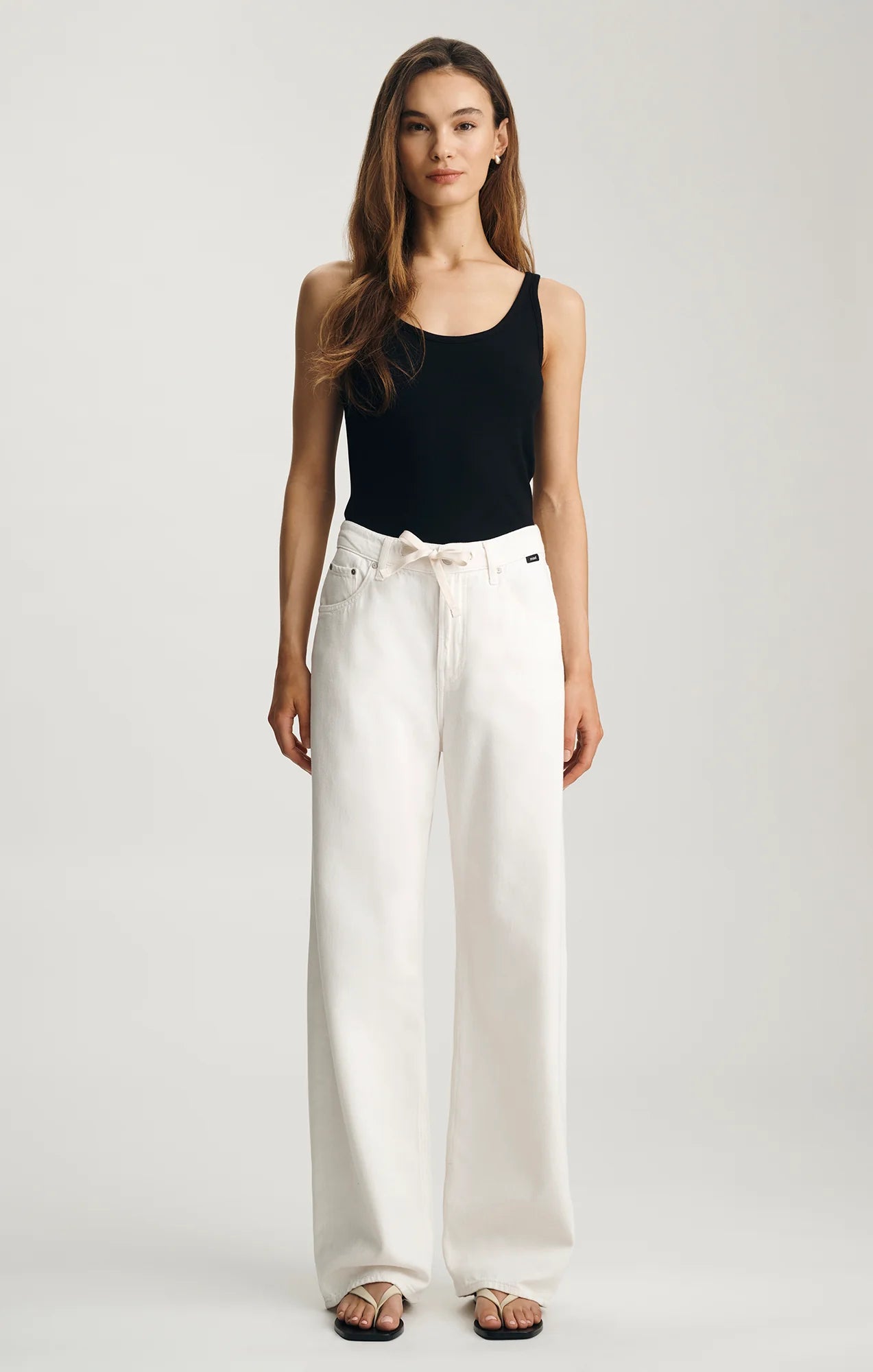 Nella Wide Leg
High Rise Jeans