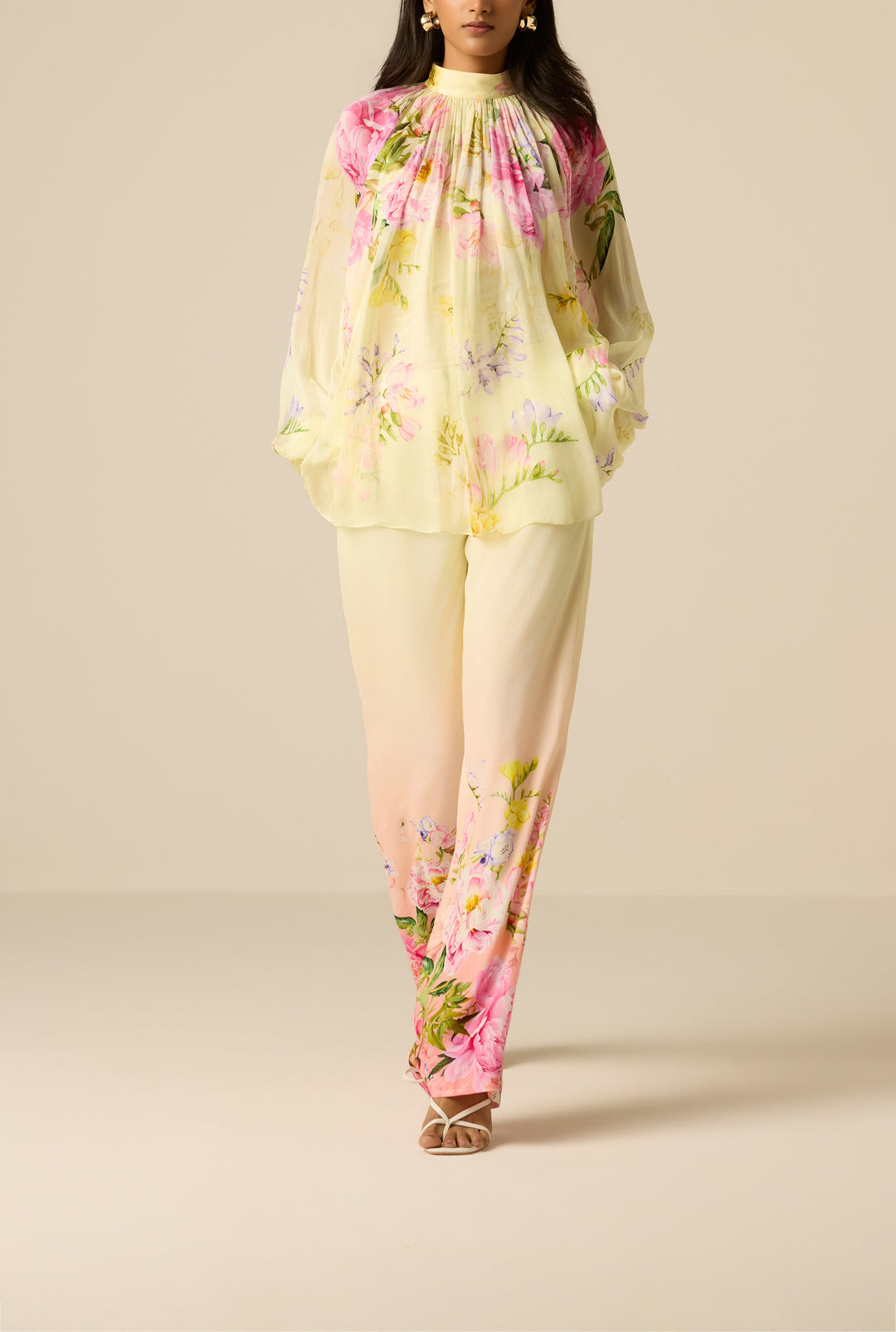 Avya High-Low Top