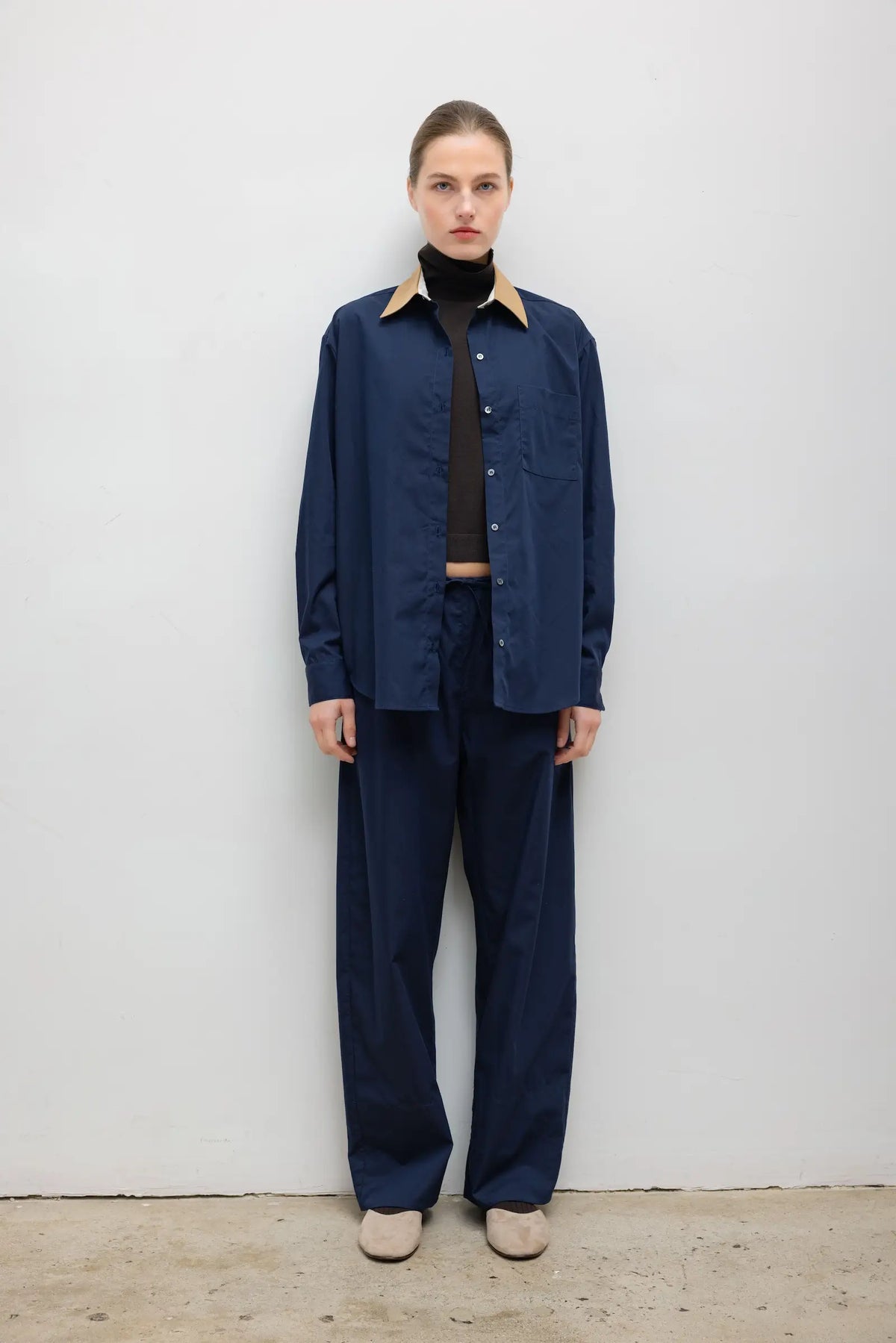 Yoshi Contrast Classic Button Down