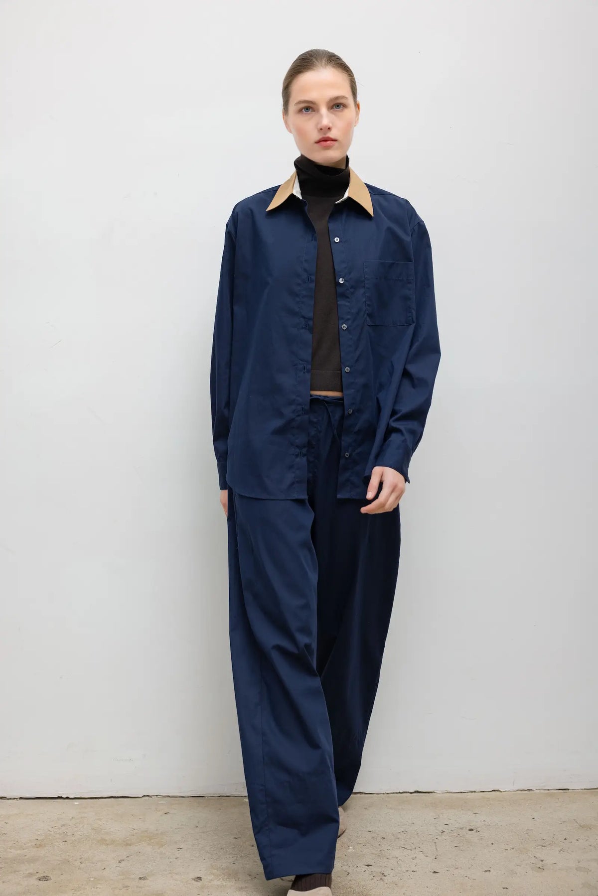 Yoshi Contrast Classic Button Down