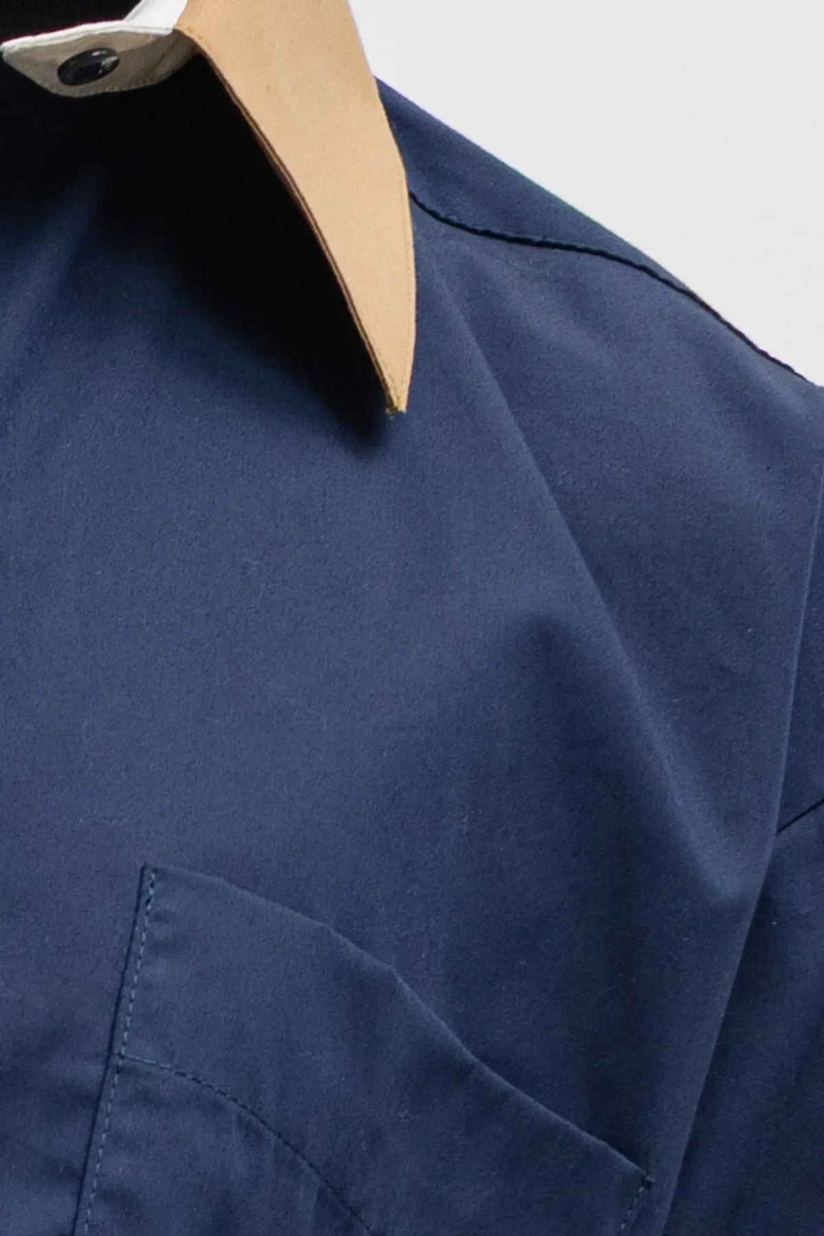 Yoshi Contrast Classic Button Down