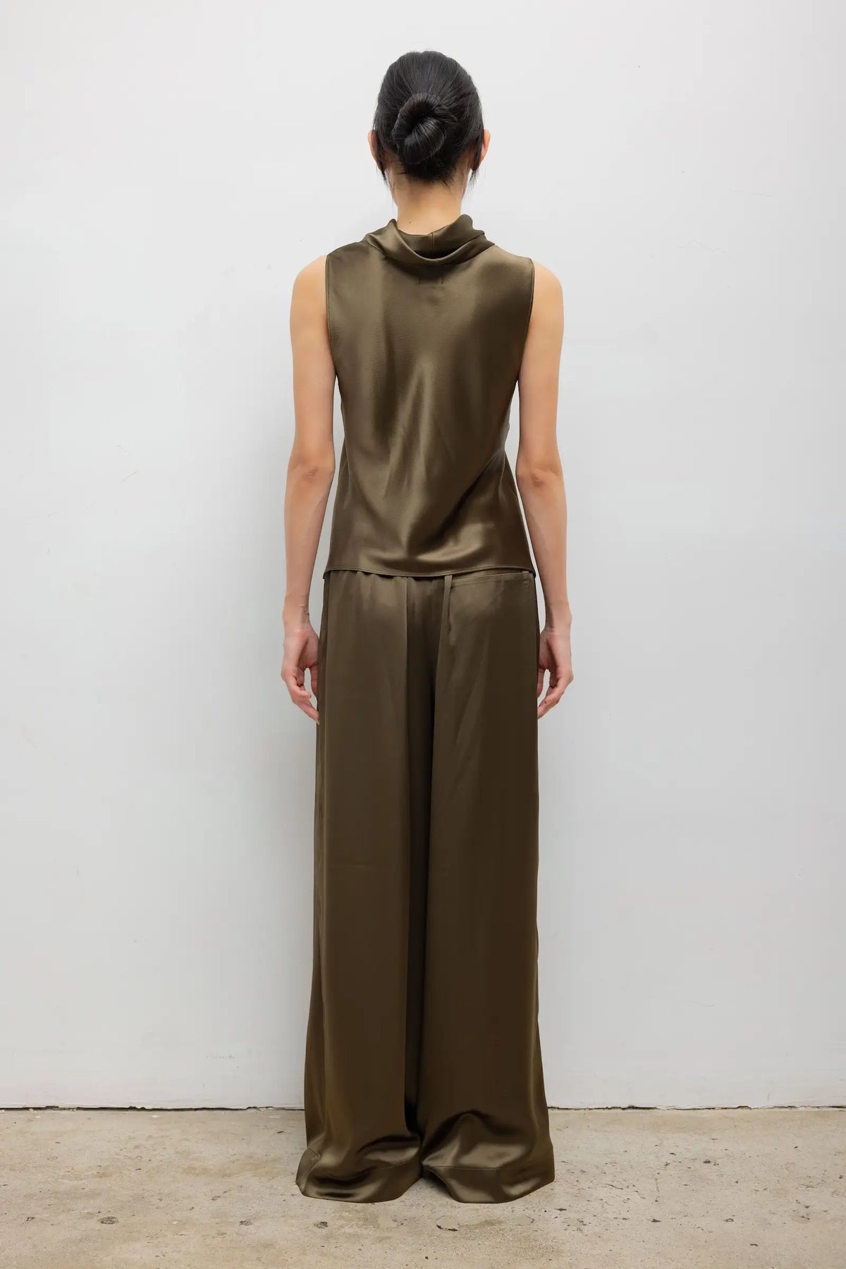 Barb Sleeveless Cowl Neck