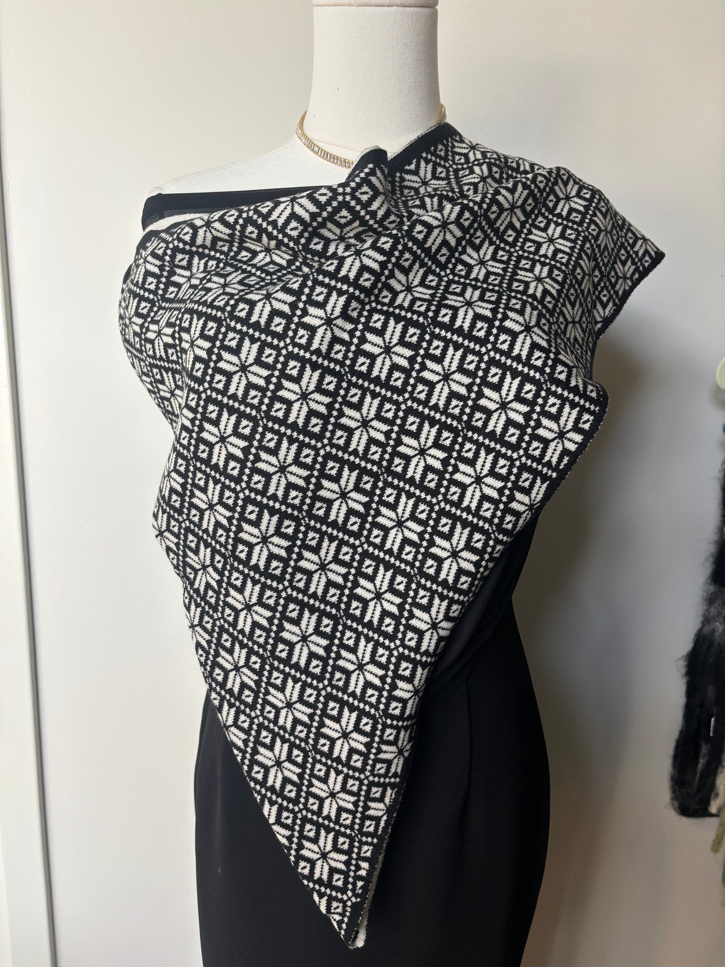 The Heiress Knit Scarf