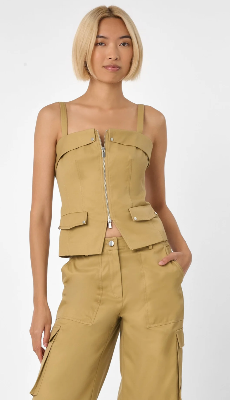 Jayden Zip Front Top in - TOCCIN