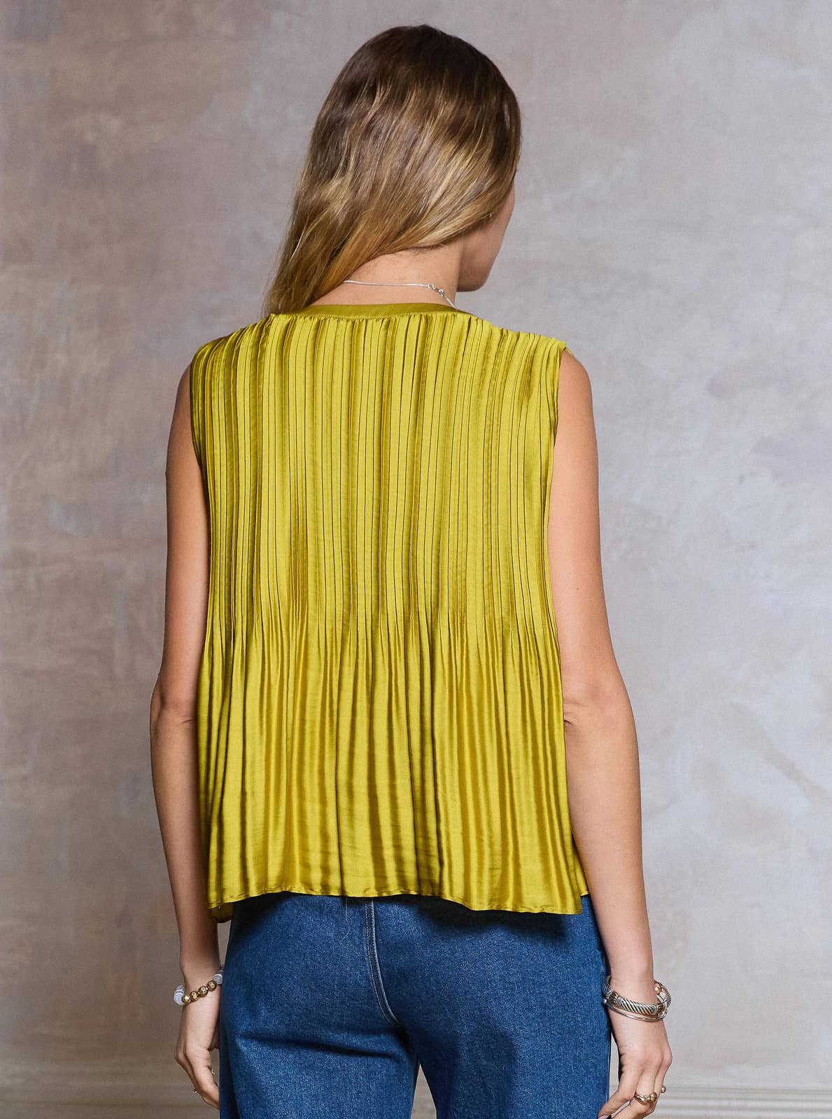 Current Air - Pleated Sleeveless Cropped Top - Amber Haze / S