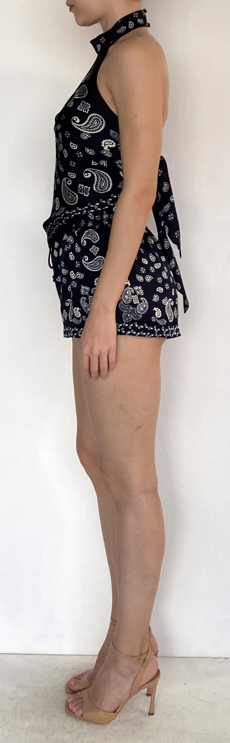 HALTER NECK TOP